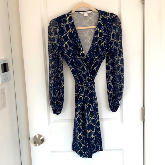 DVF Grid Print Blue Sigourney Wrap Dress - Picture 3 of 11